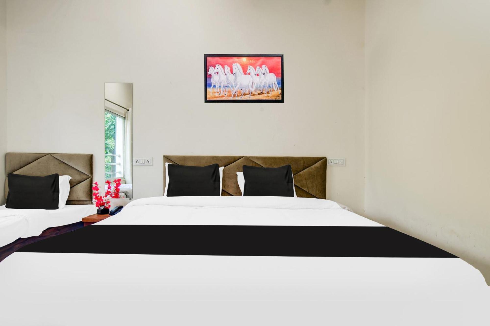 Hotel O Ujjain Near Hari Fatak Exteriér fotografie