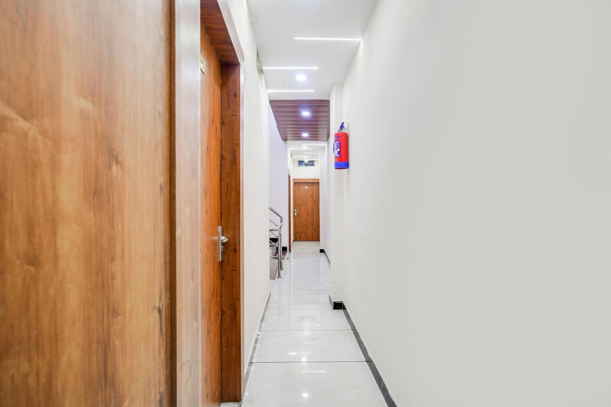 Hotel O Ujjain Near Hari Fatak Exteriér fotografie