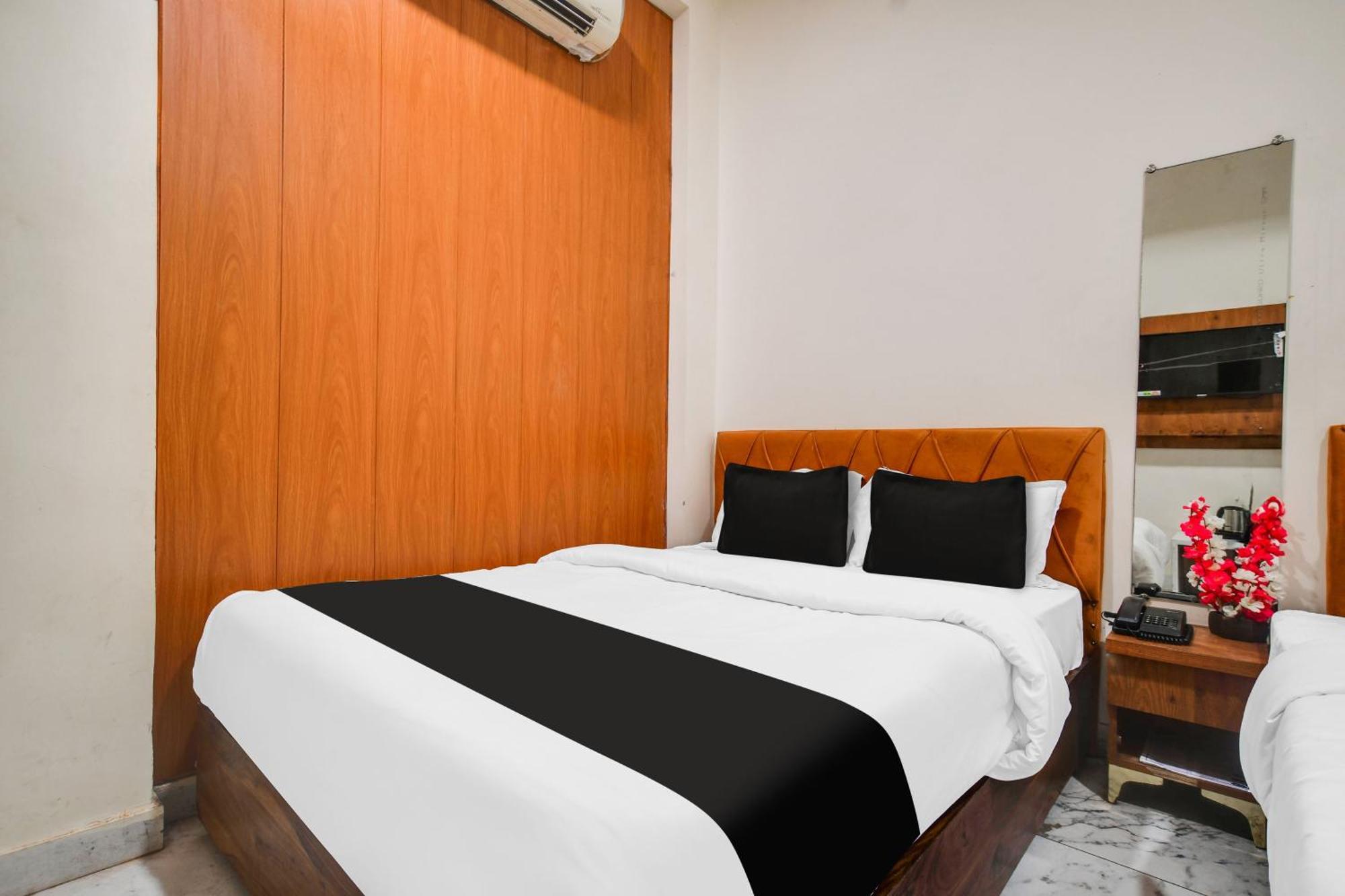 Hotel O Ujjain Near Hari Fatak Exteriér fotografie